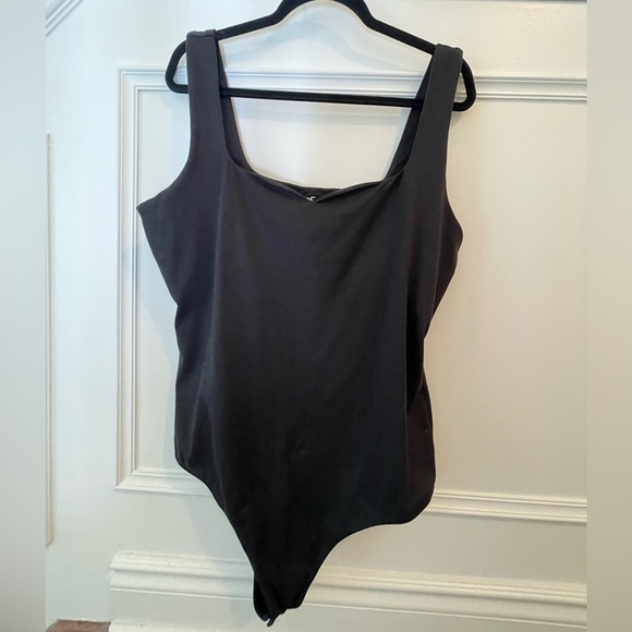 Hollister Bodysuit - Picture 1 of 4